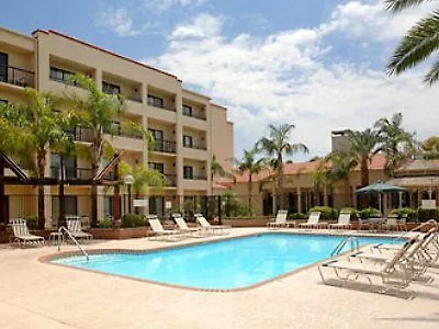 Courtyard By Marriott Phoenix Airport 3*,