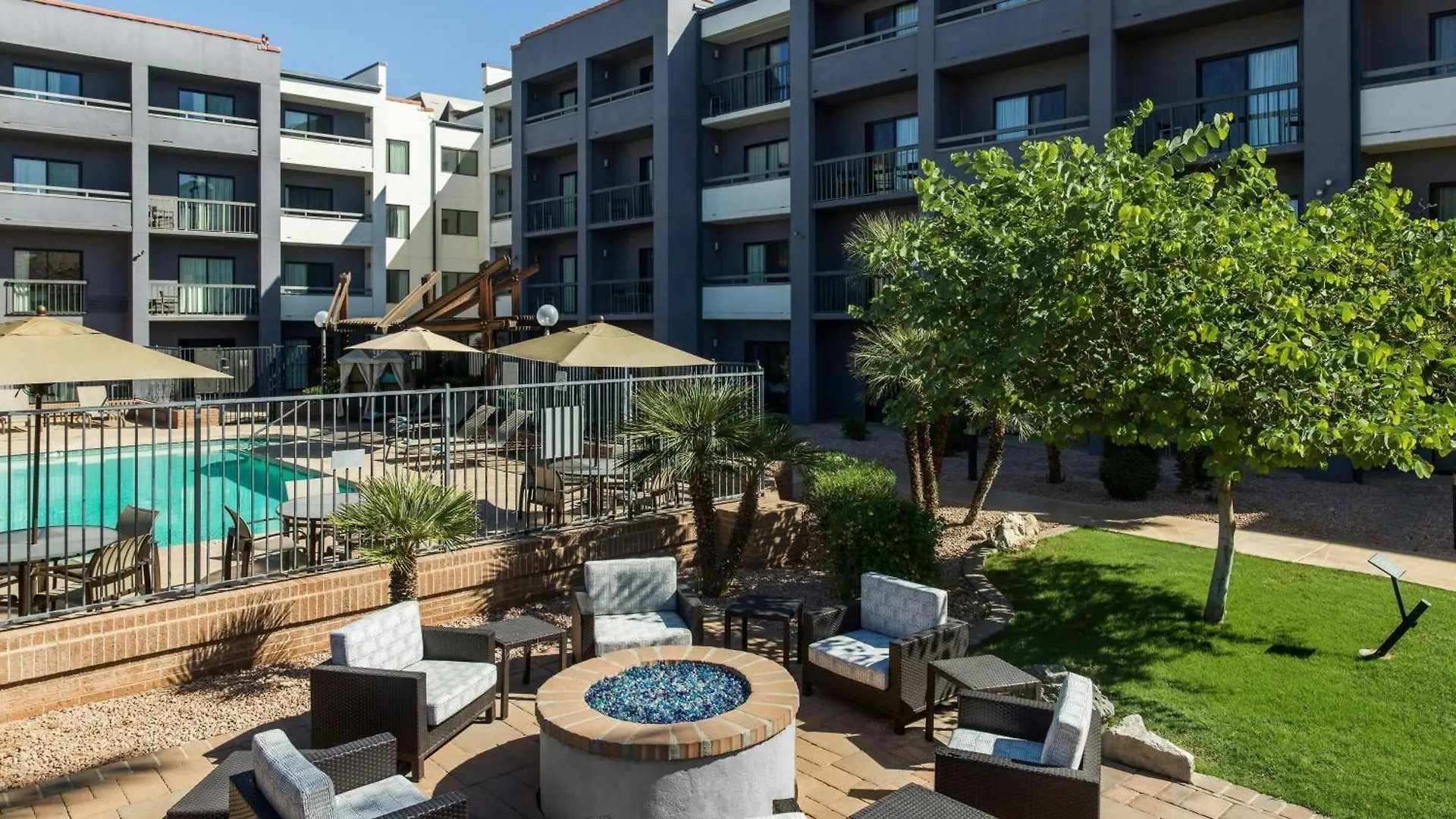 Ξενοδοχείο Courtyard By Marriott Phoenix Airport